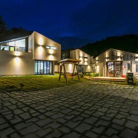 Mungyeong Arten Pool Villa Dış mekan fotoğraf